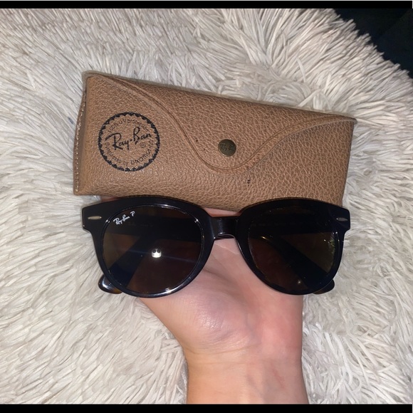 Rayban sunglasses - Picture 1 of 3